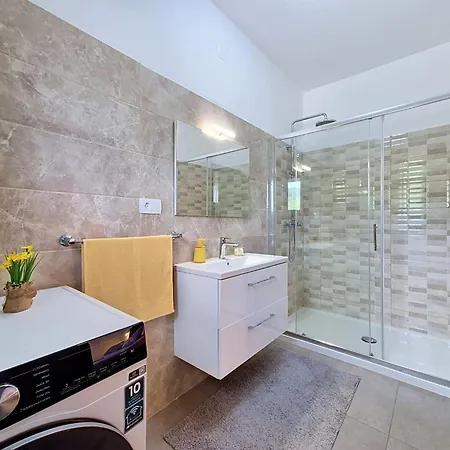 Mara By Interhome Casa vacanze Labin (Dalmatia)