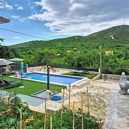 Mara By Interhome Casa vacanze
